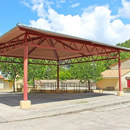 Le Vallon Des Sources 아파트호텔 디뉴레뱅