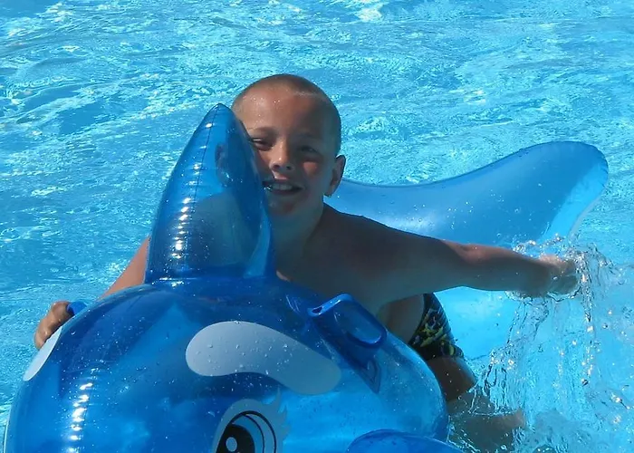 Le Vallon Des Sources Aparthotel 3*